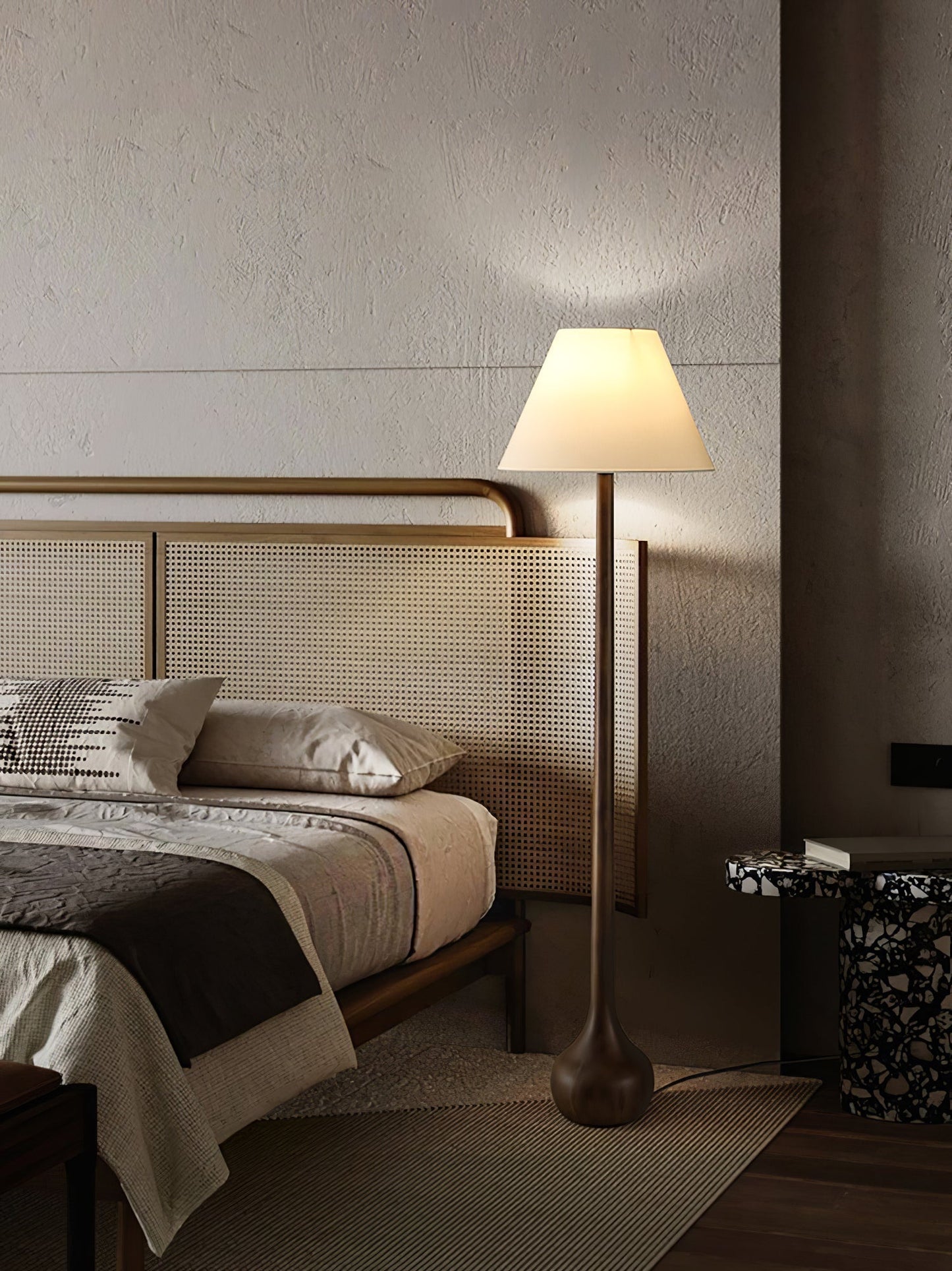 Final Strike Floor Lamp Floor lamp