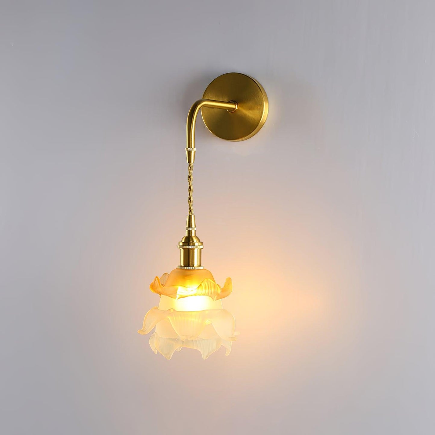 Laura Brass Wall Lamp Wall lamp