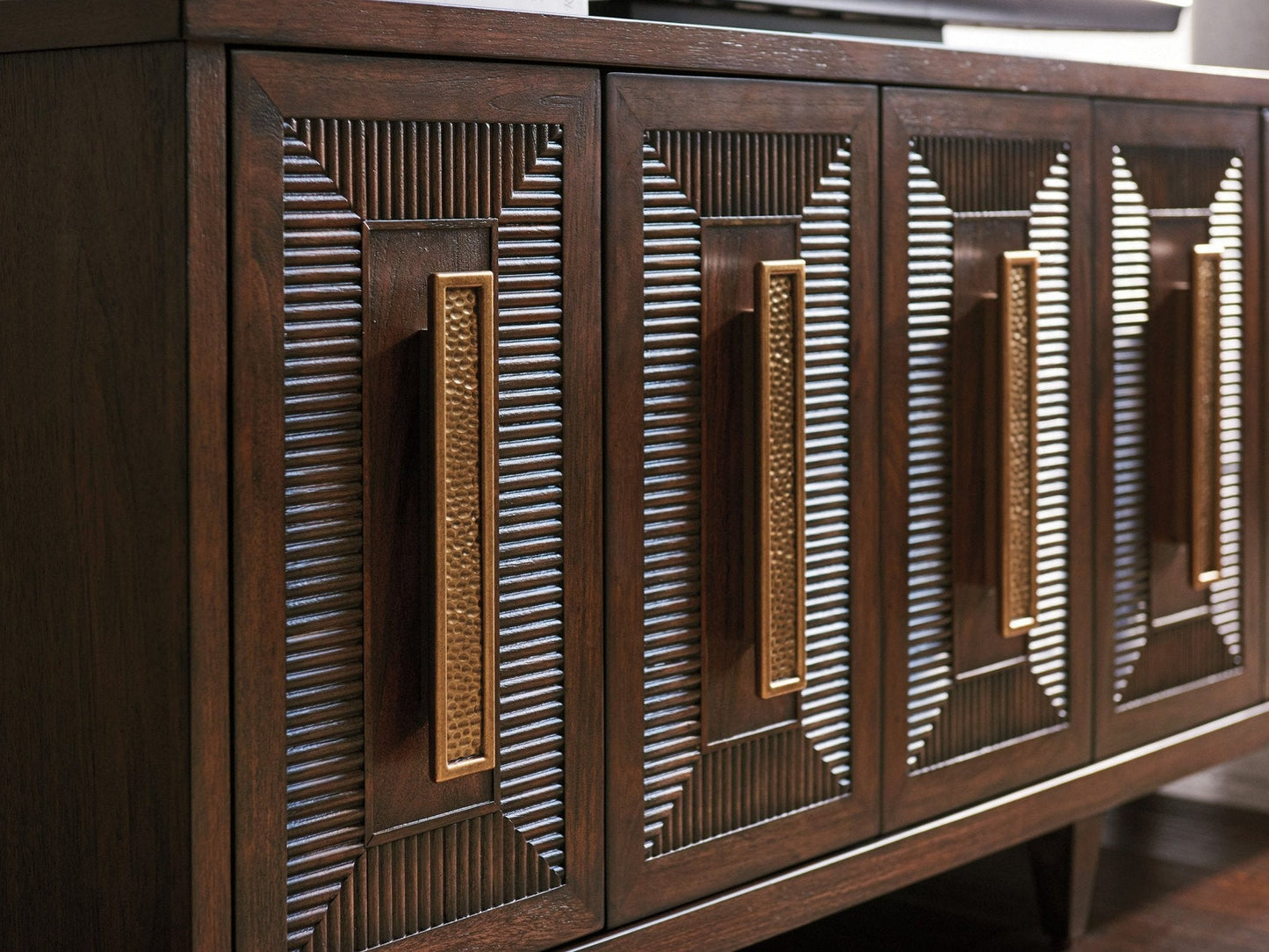 Lexington Silverado Modesto Media Console