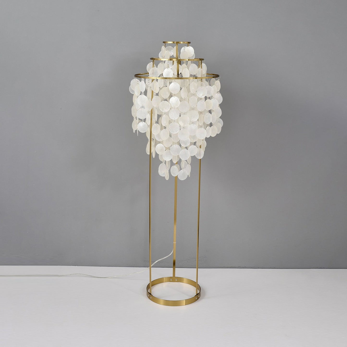 Shell Floor Lamp Dia 15.7″ x H 47.2″ / Gold / US Plug Floor lamp