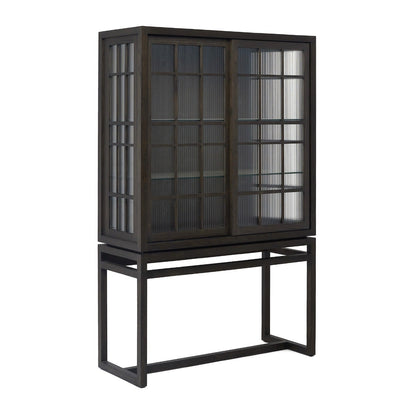 Interlude Hadley Cabinet