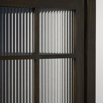 Interlude Hadley Cabinet