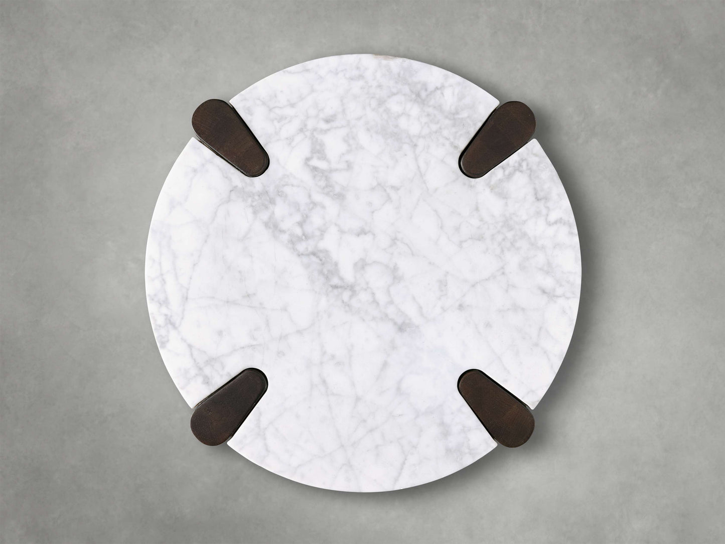 Pyet End Table