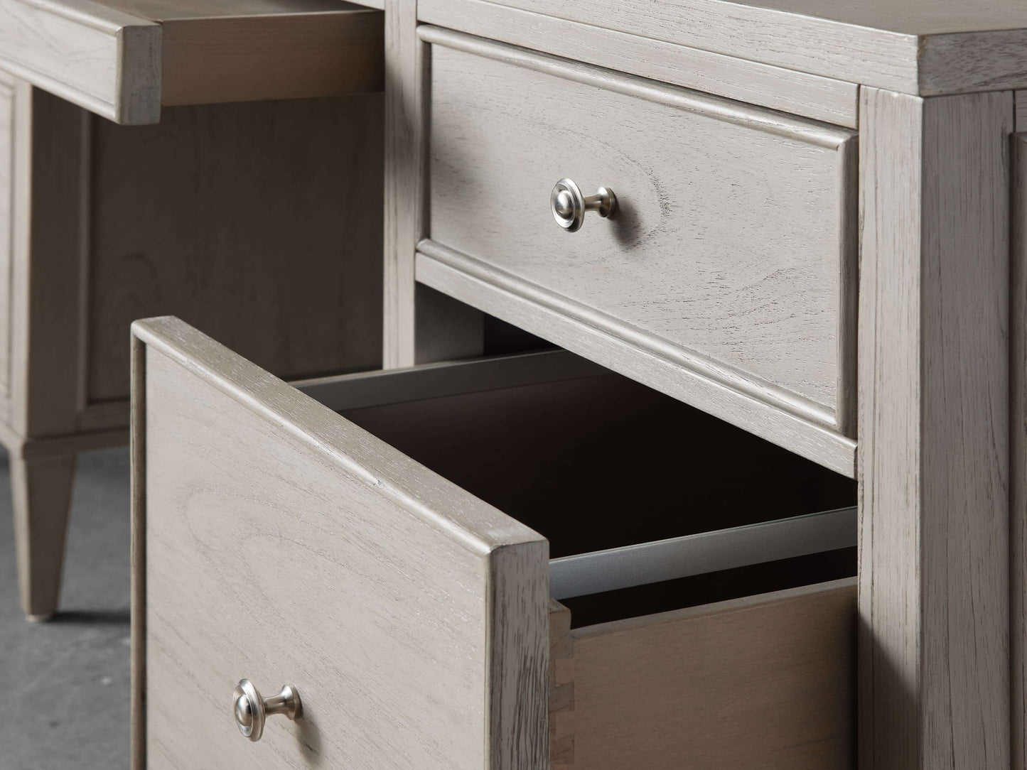 Pearson Executive Desk in London Fog