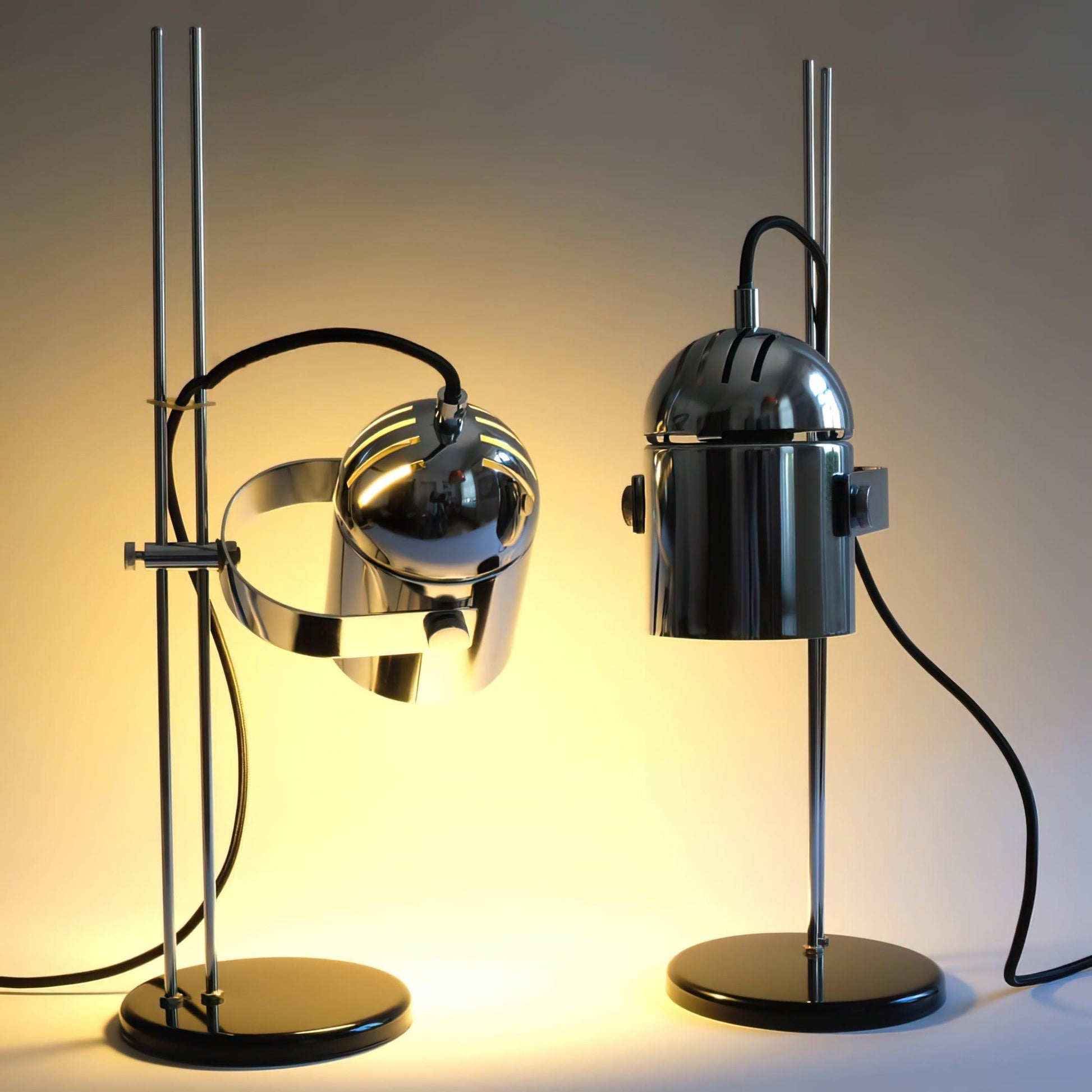 Adjusta Liftable Desk Lamp Table lamp