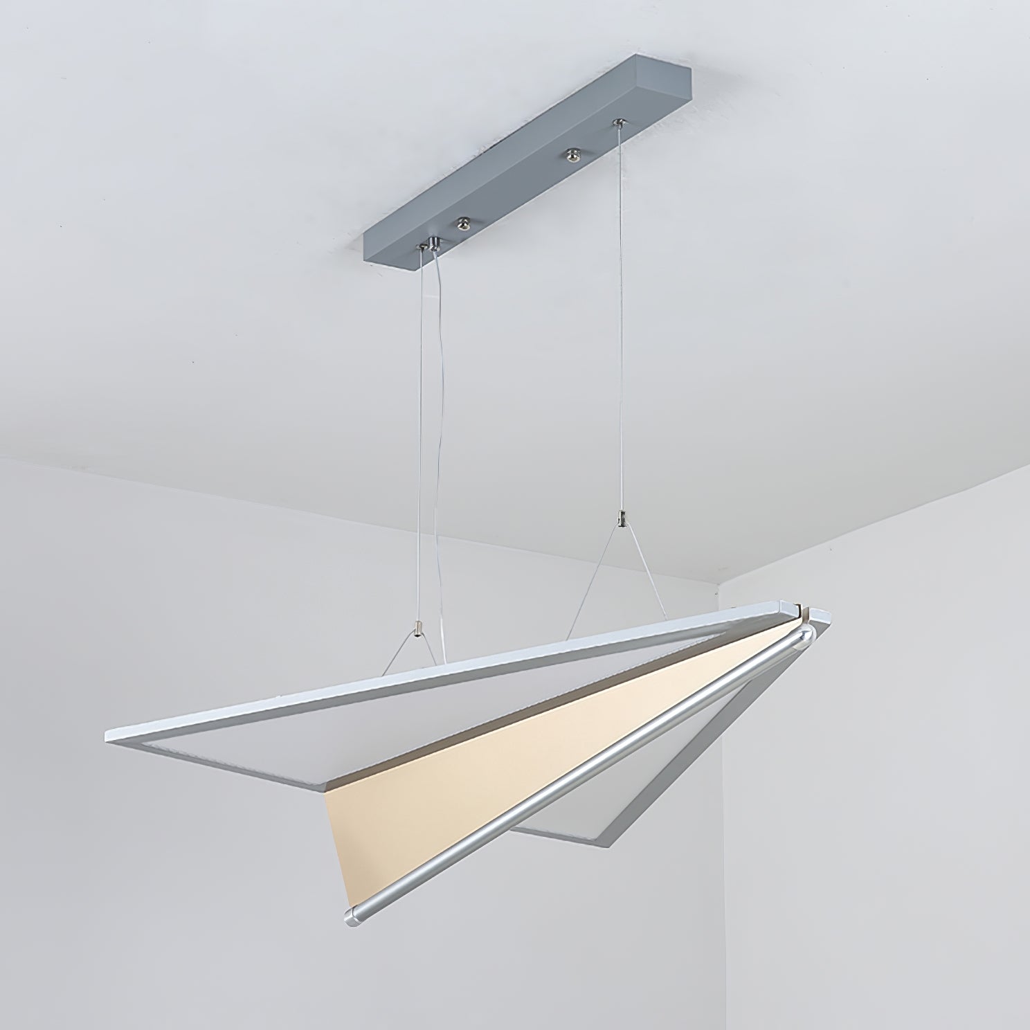 Airplane Pendant Light L 29.1″ x W 22.4″ x H 5.9″ / Silver & White / Warm Light Pendant light