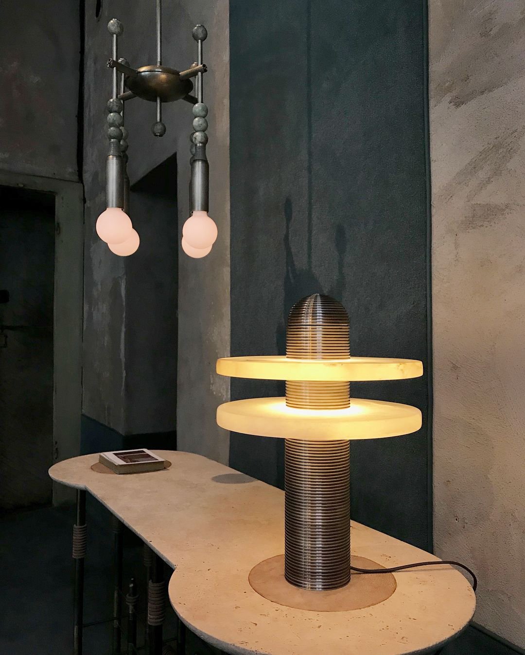Alabaster Comet Table Lamp Table lamp