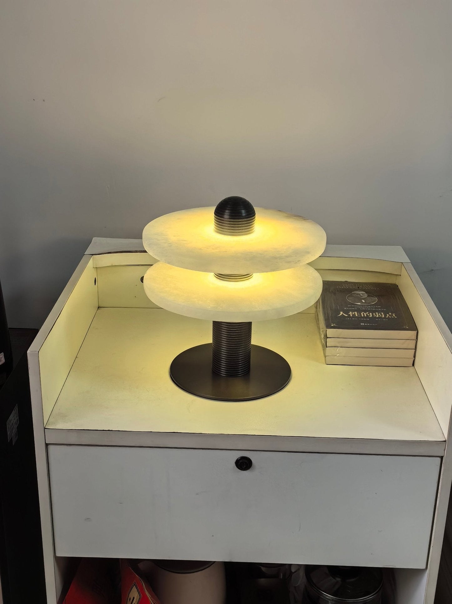 Alabaster Comet Table Lamp Table lamp