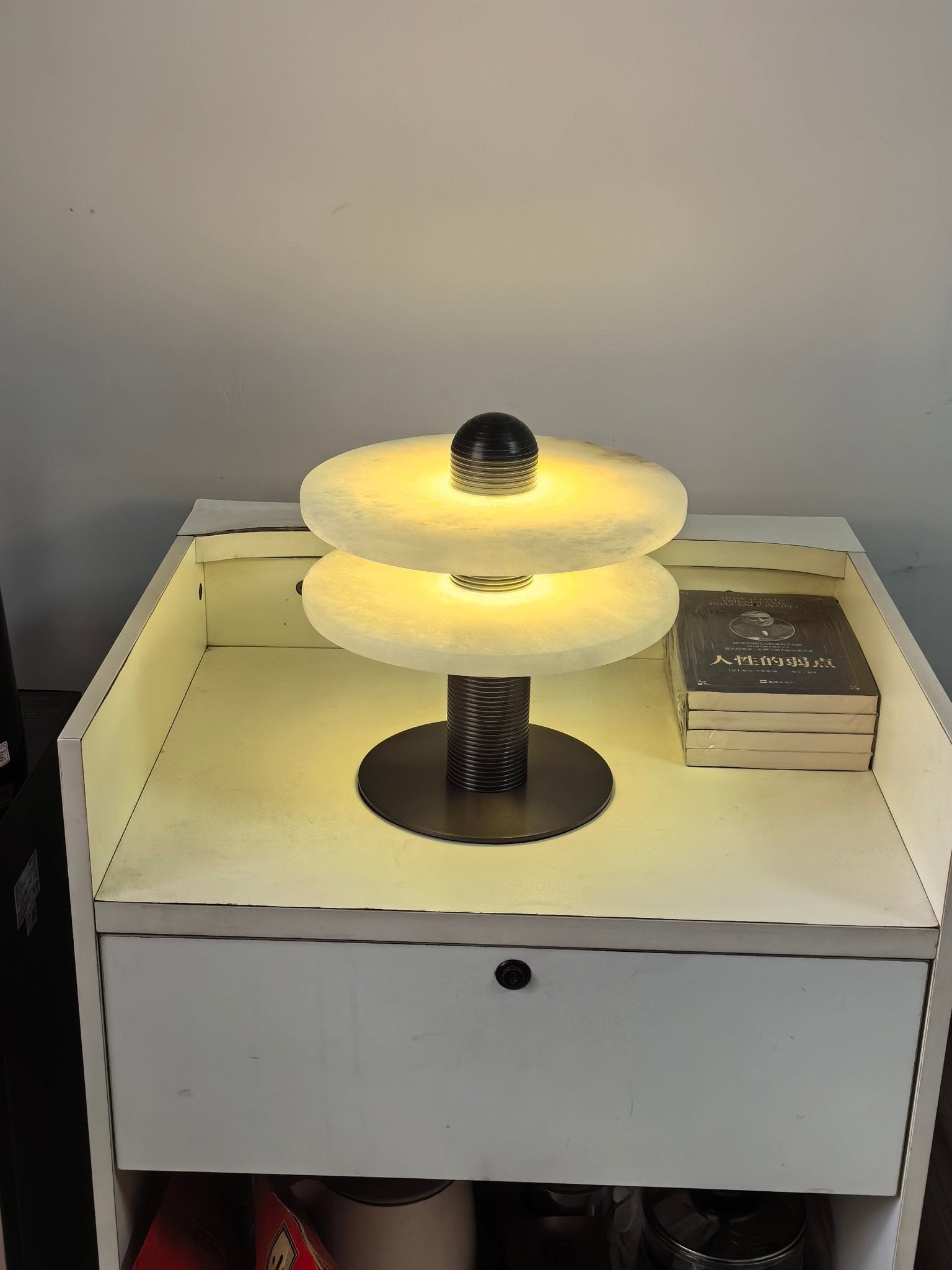 Alabaster Comet Table Lamp Table lamp