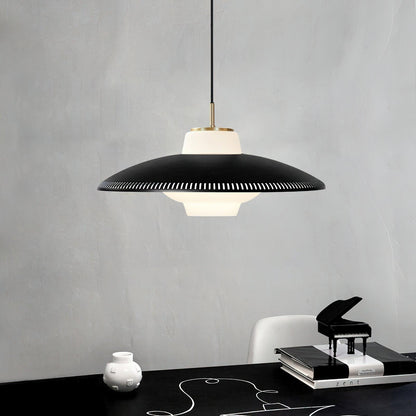 Alien Frisbee Pendant Lamp Pendant light