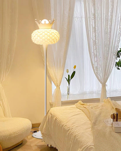 Aluvia Crown Floor Lamp Floor lamp
