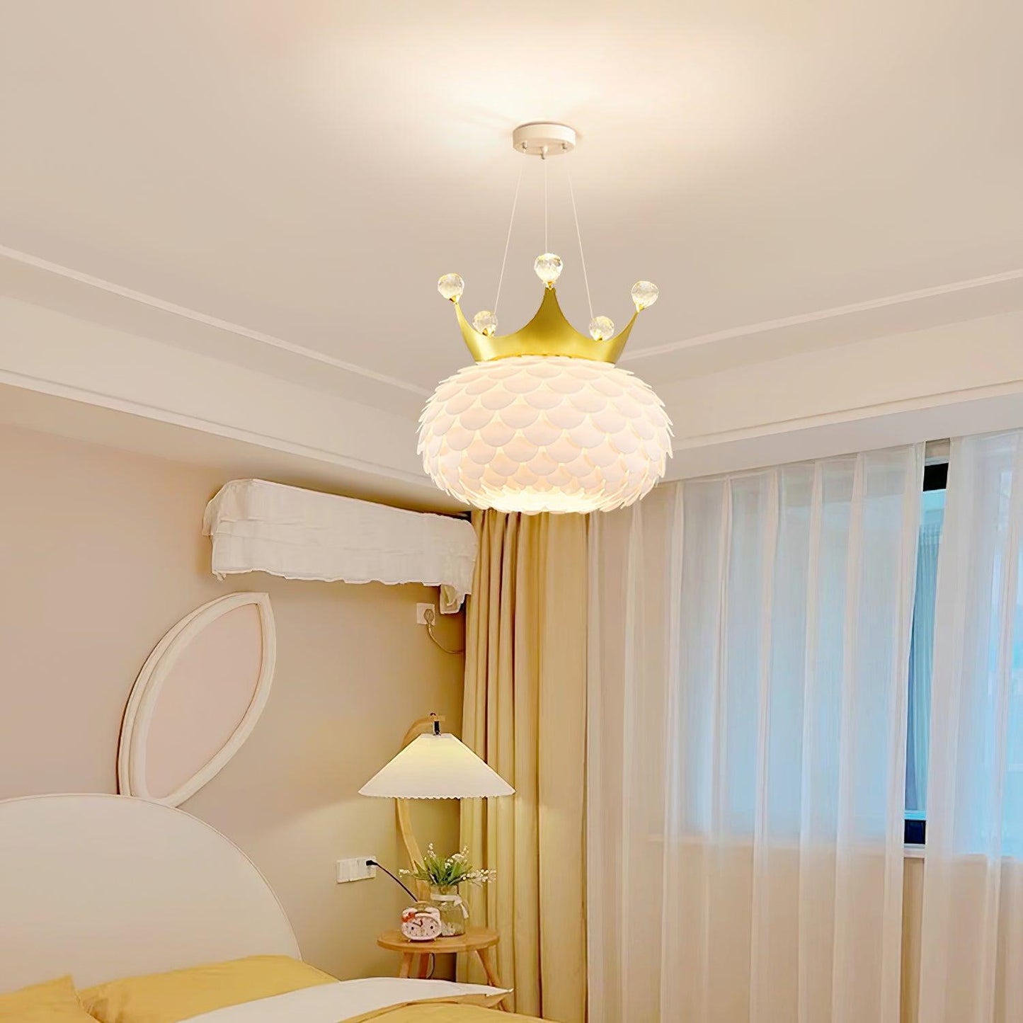 Aluvia Crown Pendant Lamp Pendant light