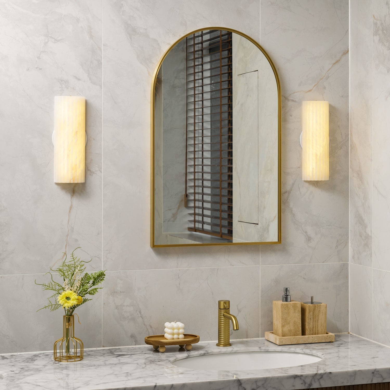 Alvia Alabaster Wall Light 1001 Wall lamp