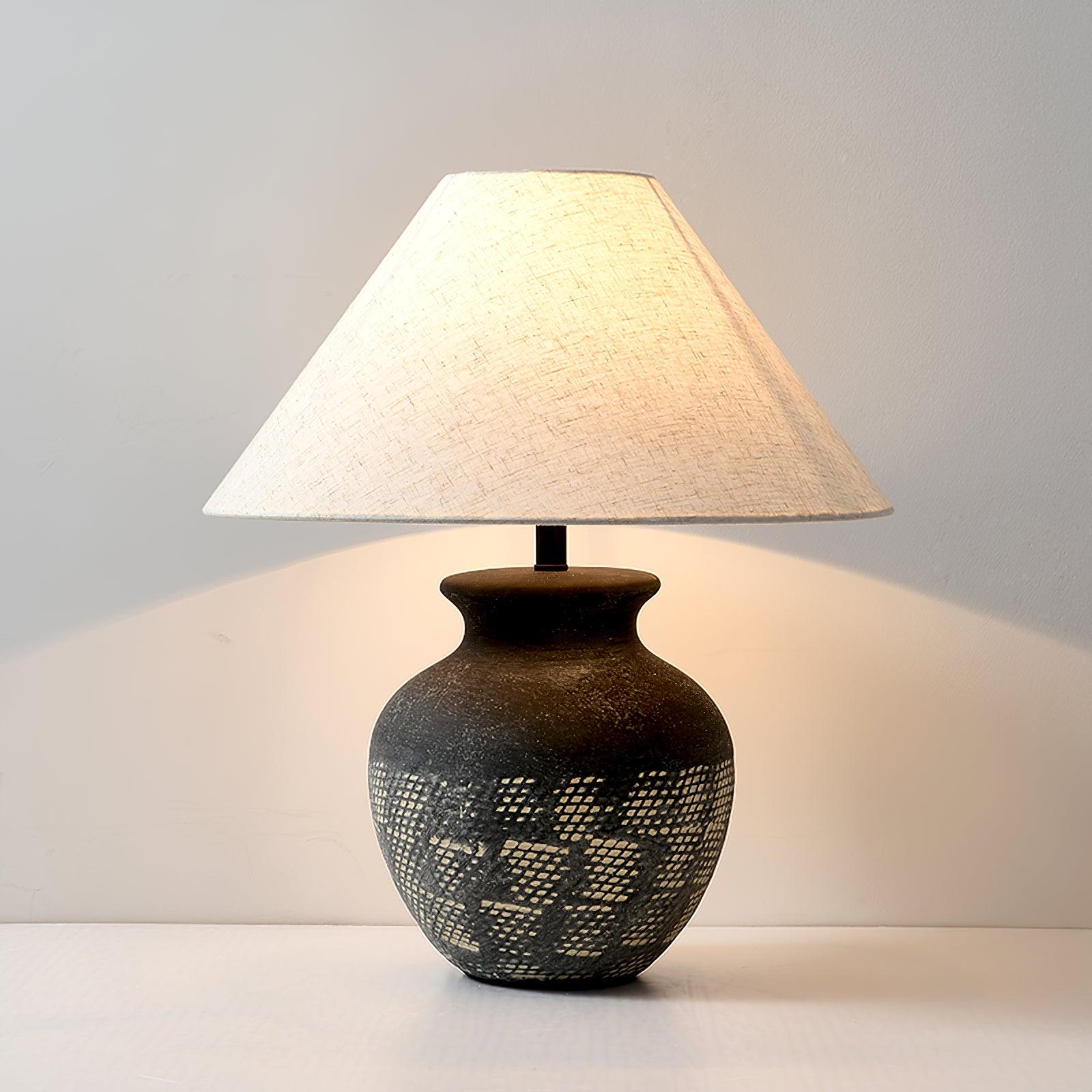 Ansel Ceramic Table Lamp Dia 17.7″ x H 20″/ Dia 45cm x H 51cm / Black & Beige / US plug Table lamp