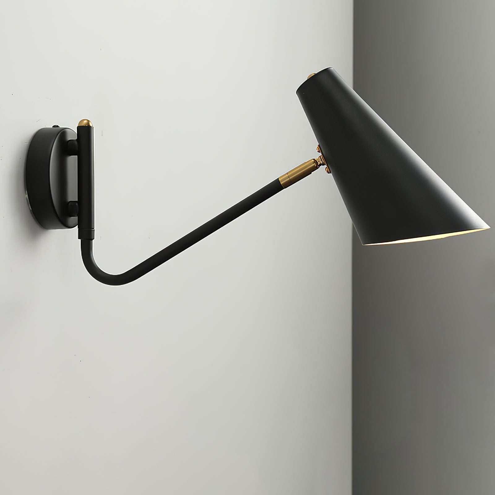 Apex Wall Sconce Wall lamp