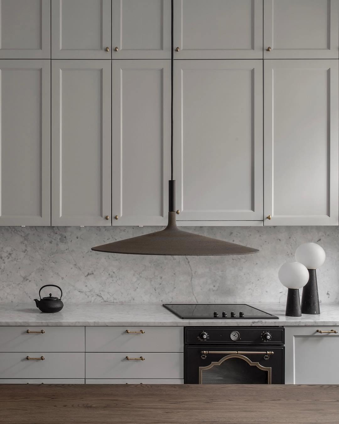 Aplomb Metal Pendant Lamp Pendant light