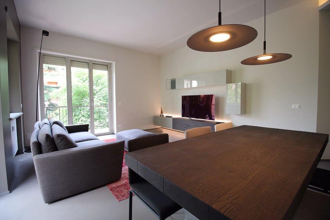 Aplomb Metal Pendant Lamp Pendant light