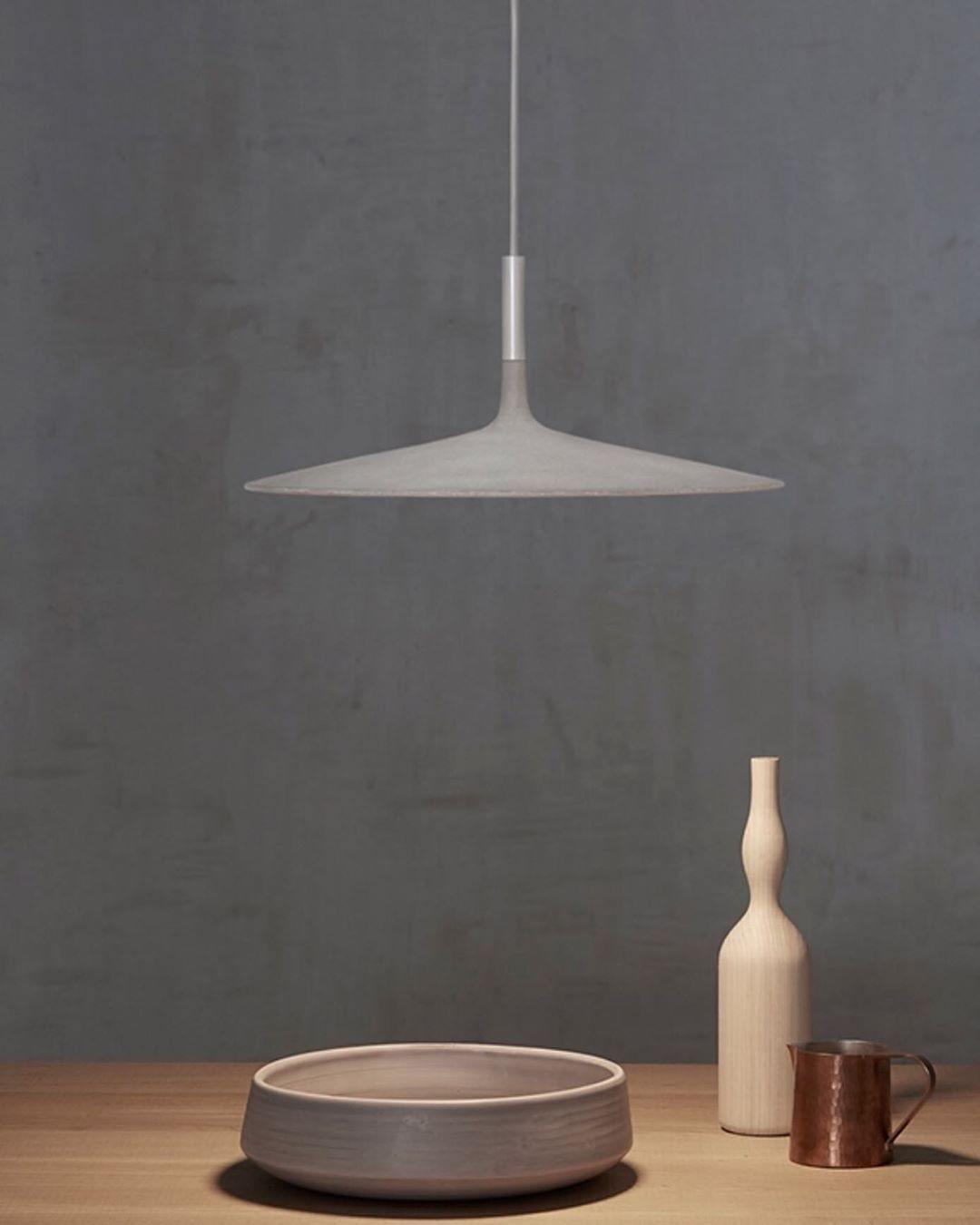 Aplomb Metal Pendant Lamp Pendant light