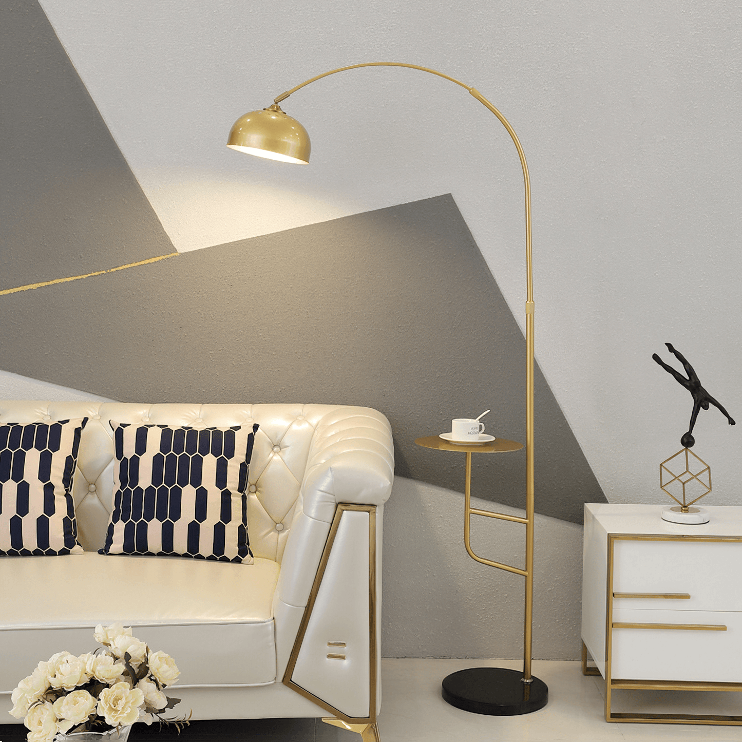 Arc Bell Floor Lamp ? 11″ x W 37.4″ x H 68.9″ / Dia 28cm x W 95cm x H 175cm / Gold / US plug Floor lamp