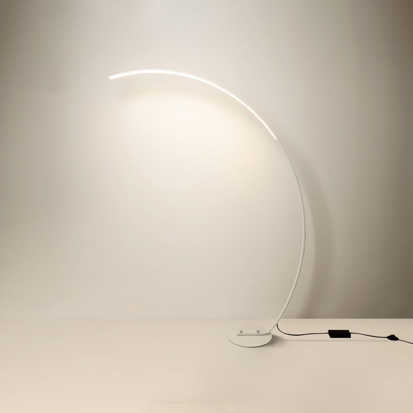 Arc Floor Lamp W 47.2″ x H 66.9″ / W 120cm x H 170cm / White / US Plug Floor lamp