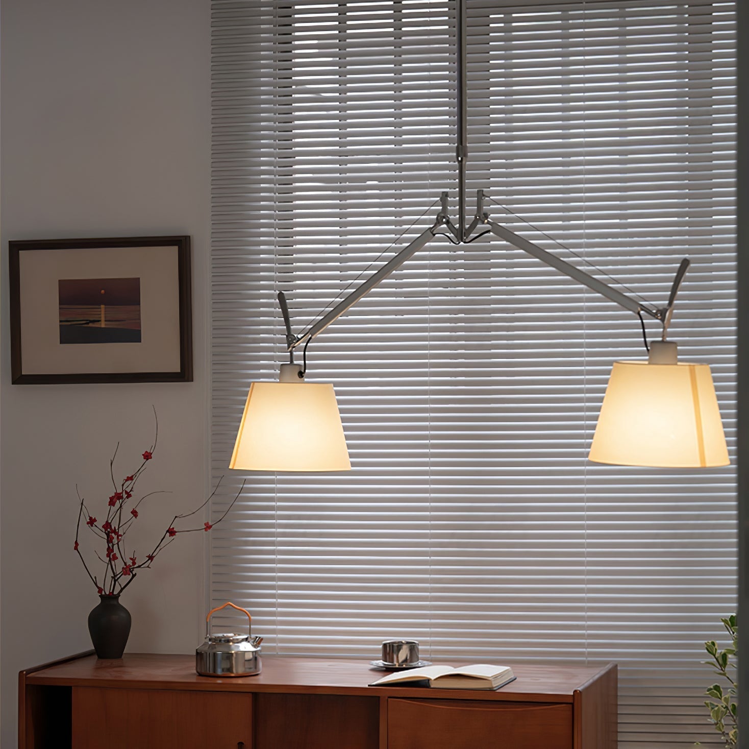 Arcadia Shade Pendant Lamp Dia 47.2″ x H 35.4-51.2″ / Chrome & White Pendant light