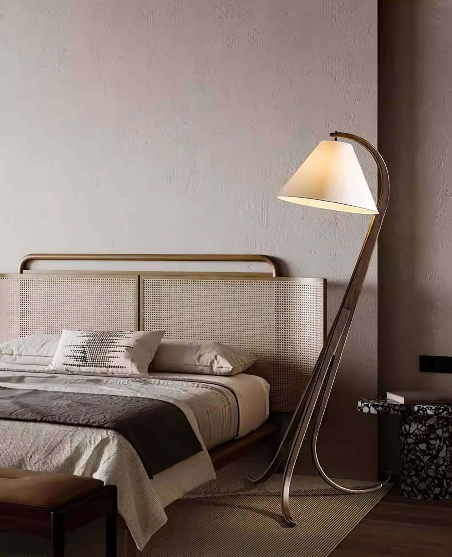 Arcwood Floor Lamp Floor lamp