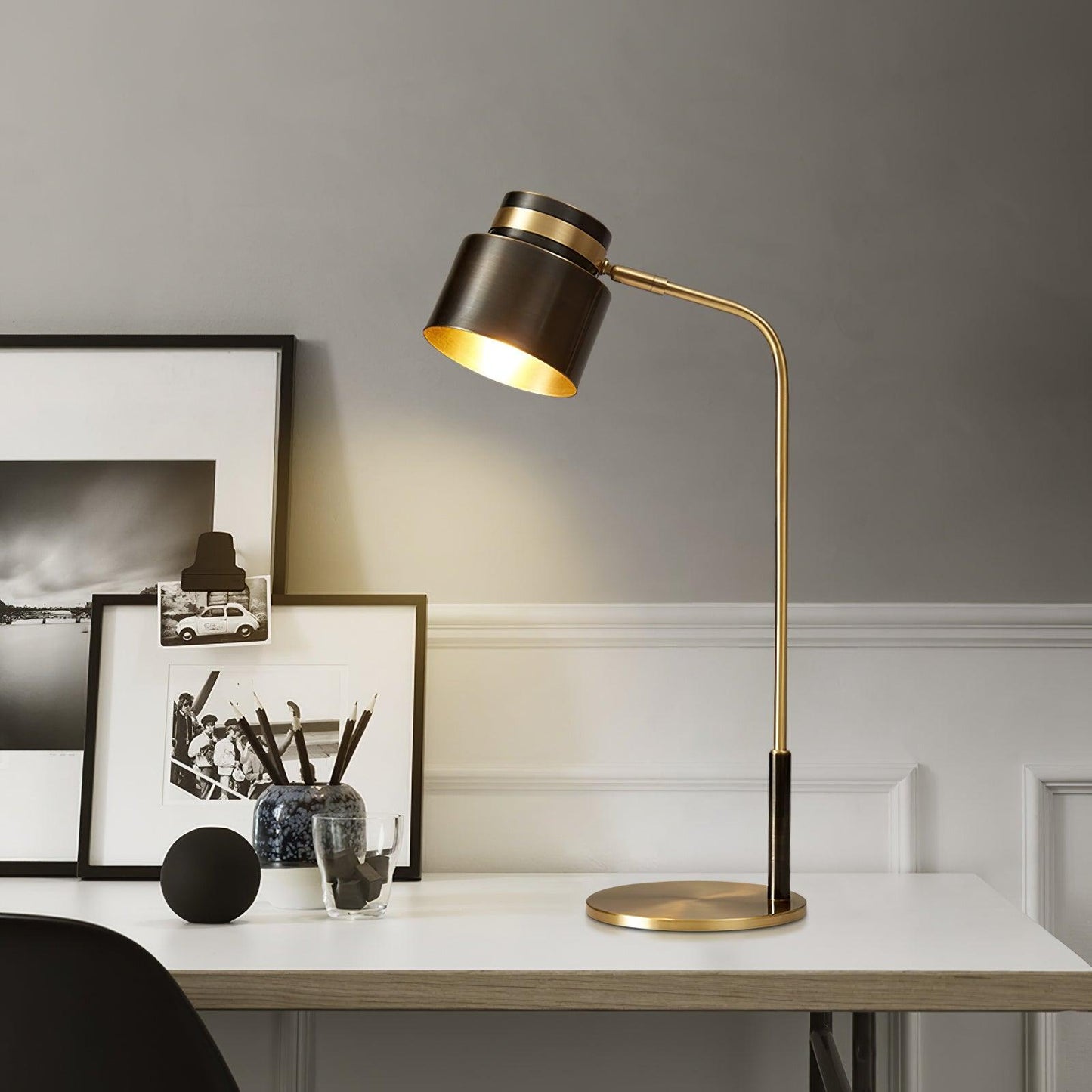 Ari Scandustrial Table Lamp Table lamp