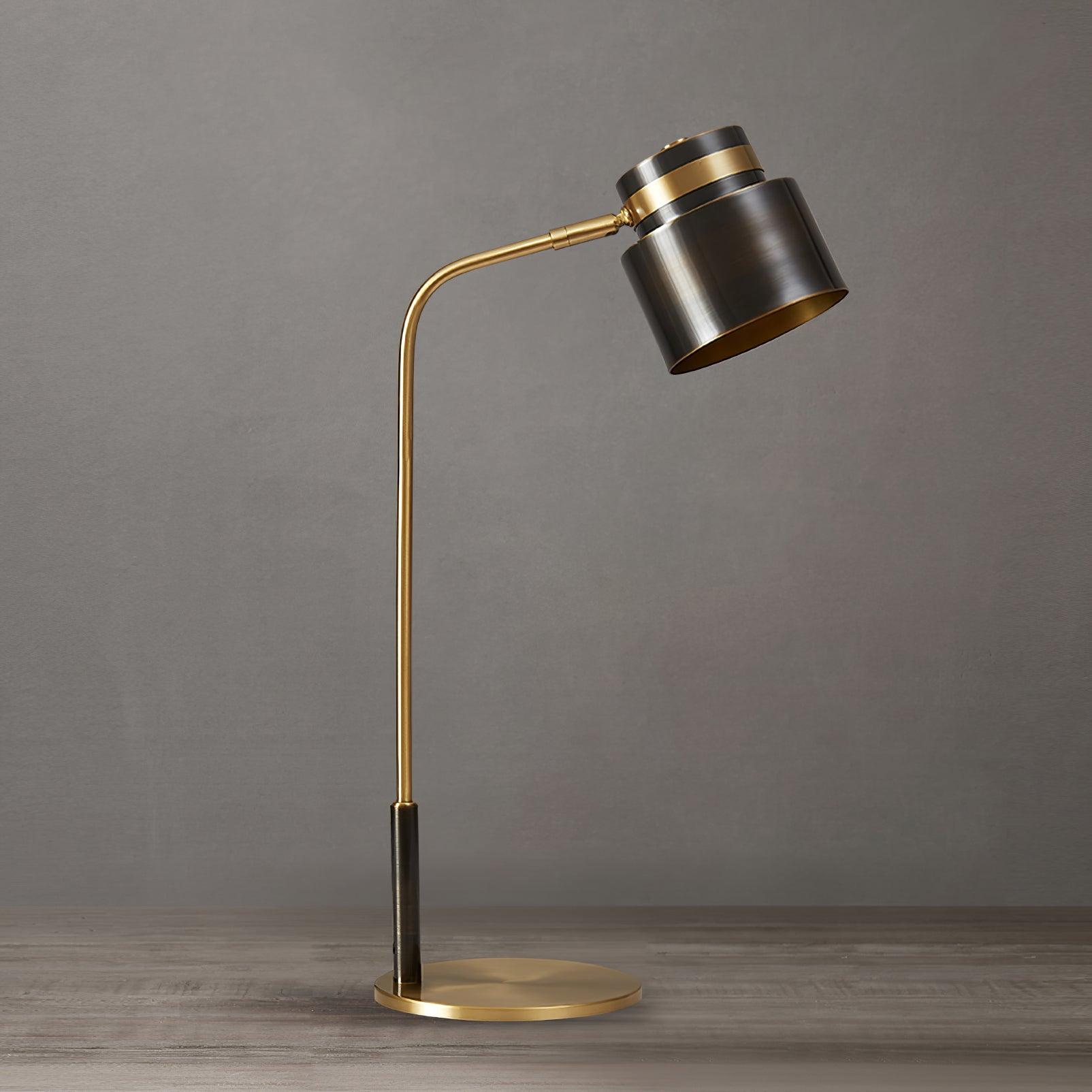 Ari Scandustrial Table Lamp D 5.9″ x W 11″ x H 20.5″ / D 15cm x W 28cm x H 52cm / Brass + Black / US plug Table lamp
