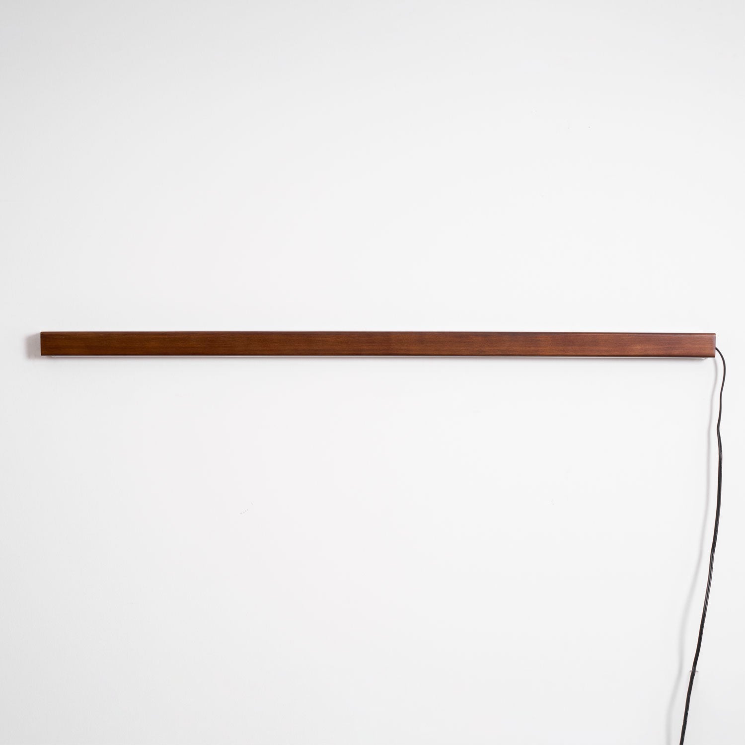 Arlo Linear Wood Plug-in Wall Light 1001 Wall lamp
