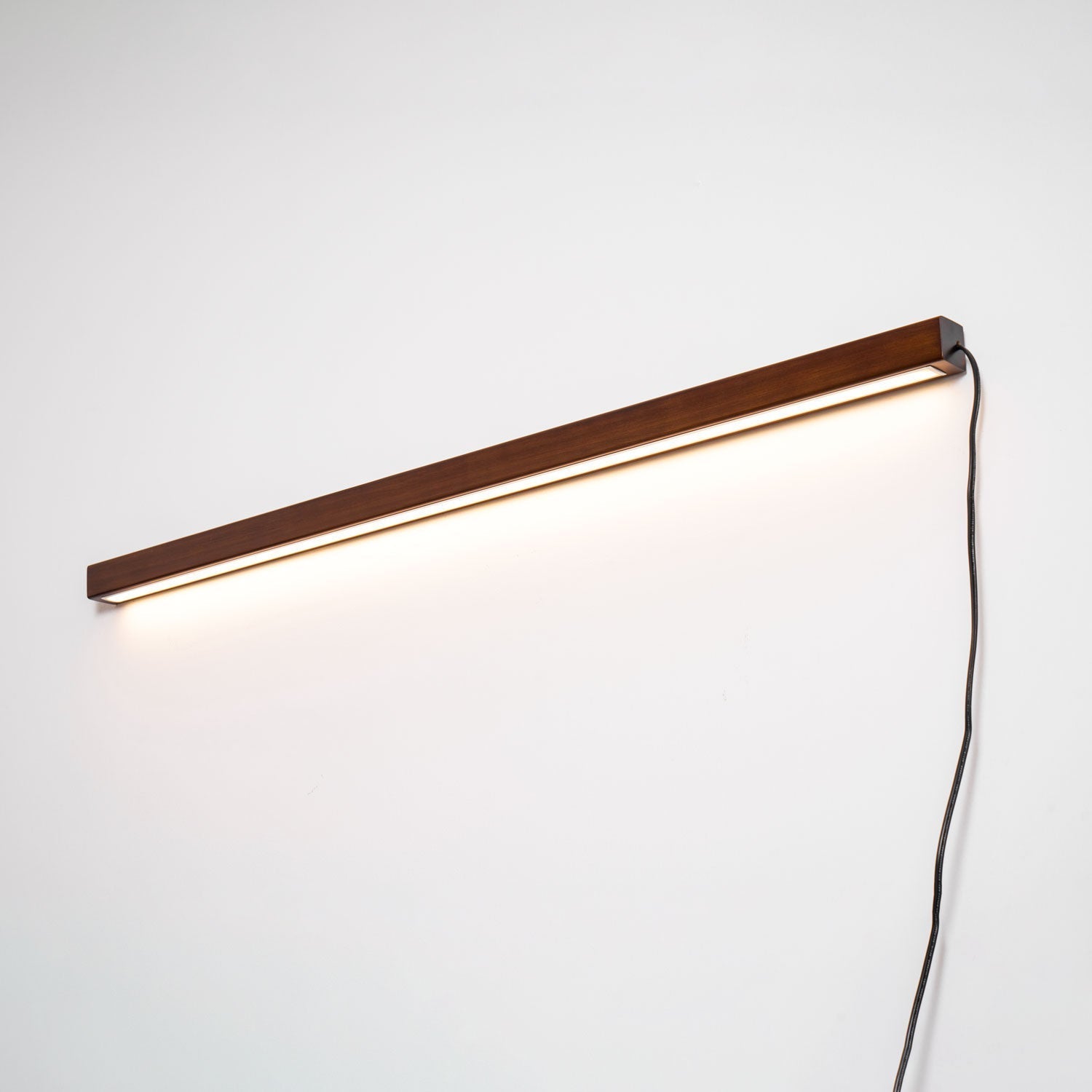 Arlo Linear Wood Plug-in Wall Light 1001 Wall lamp