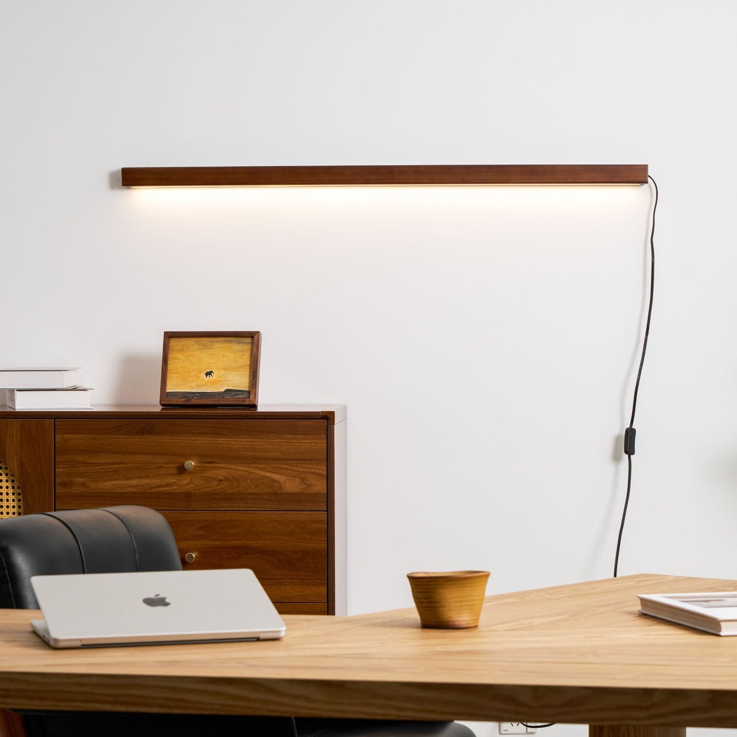 Arlo Linear Wood Plug-in Wall Light 1001 Wall lamp