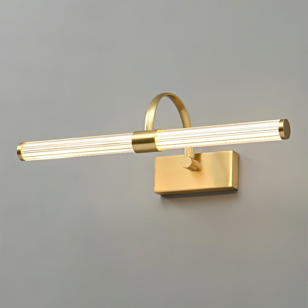 Avery Wall Light L 17.7″ x W 5.9″ x H 8.9″ / Brass & Warm Light / Single Wall lamp