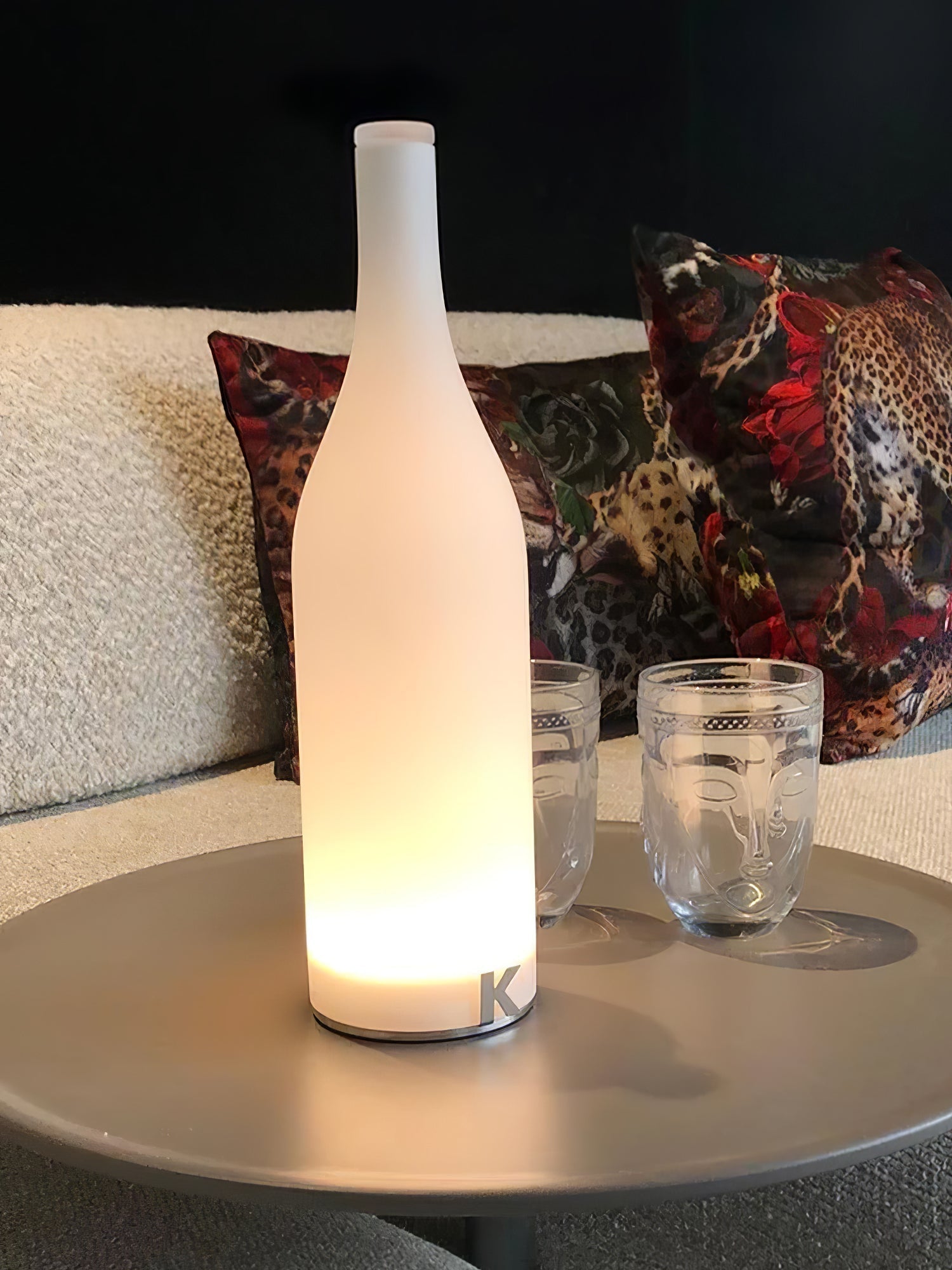 Bacco Built-in Battery Table Lamp Dia 3.9″ x H 13.8″ / Dia 10cm x H 35cm / White & Warm Light / Touch Switch Table lamp