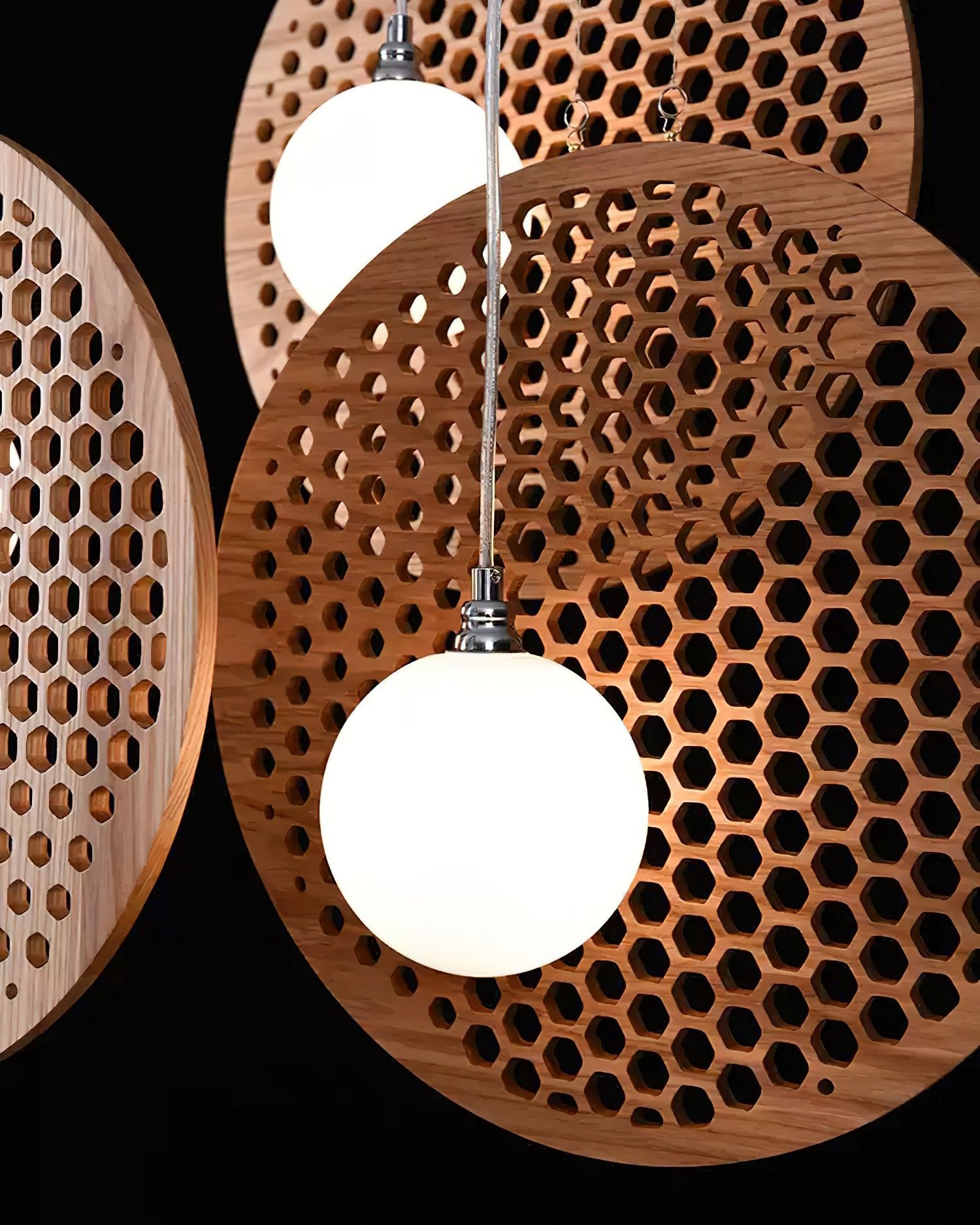 Bee Plate Chandelier Chandelier