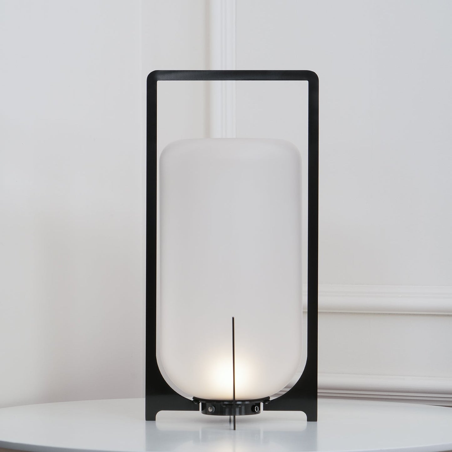 Black Twilight Lantern Table Lamp Table lamp