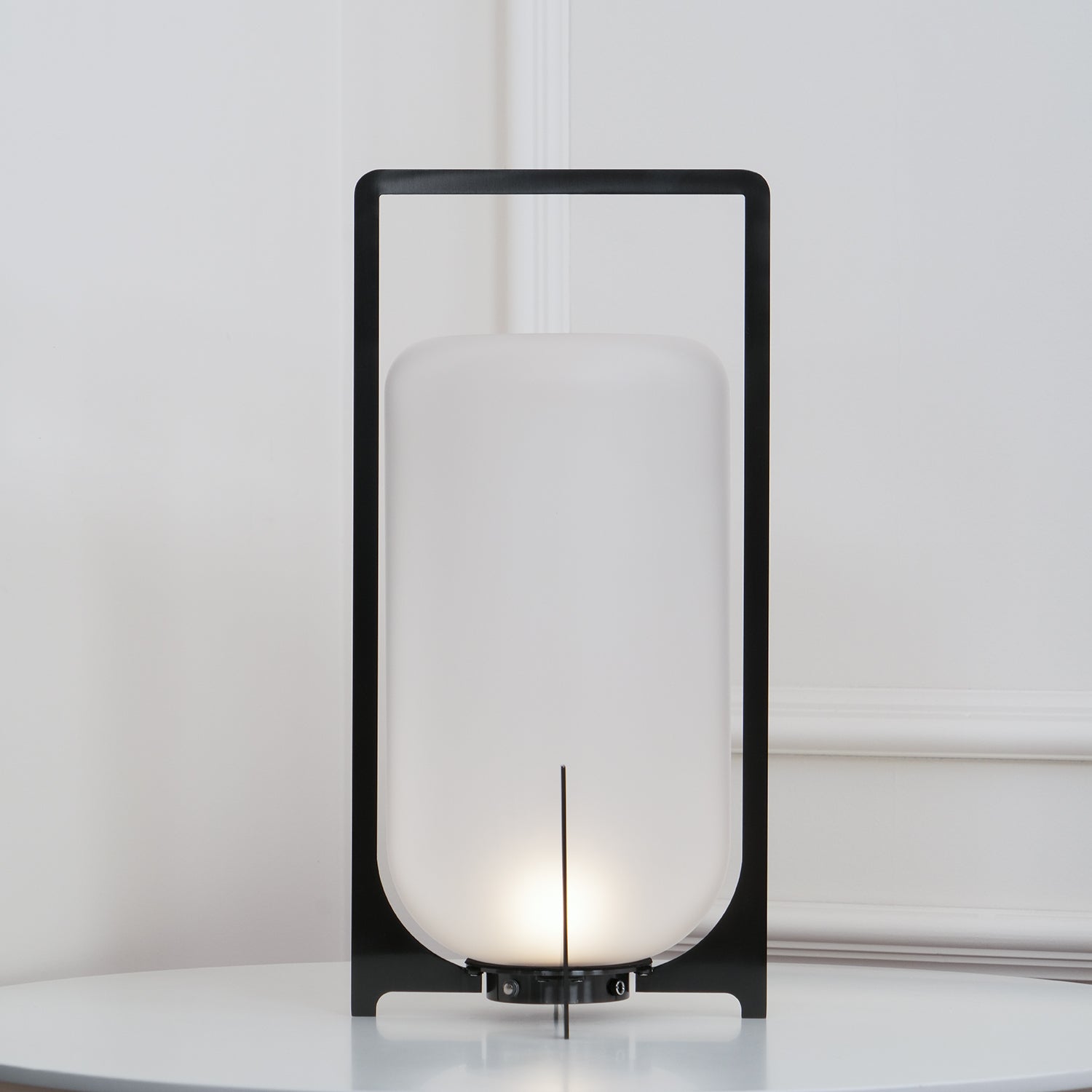 Black Twilight Lantern Table Lamp Table lamp