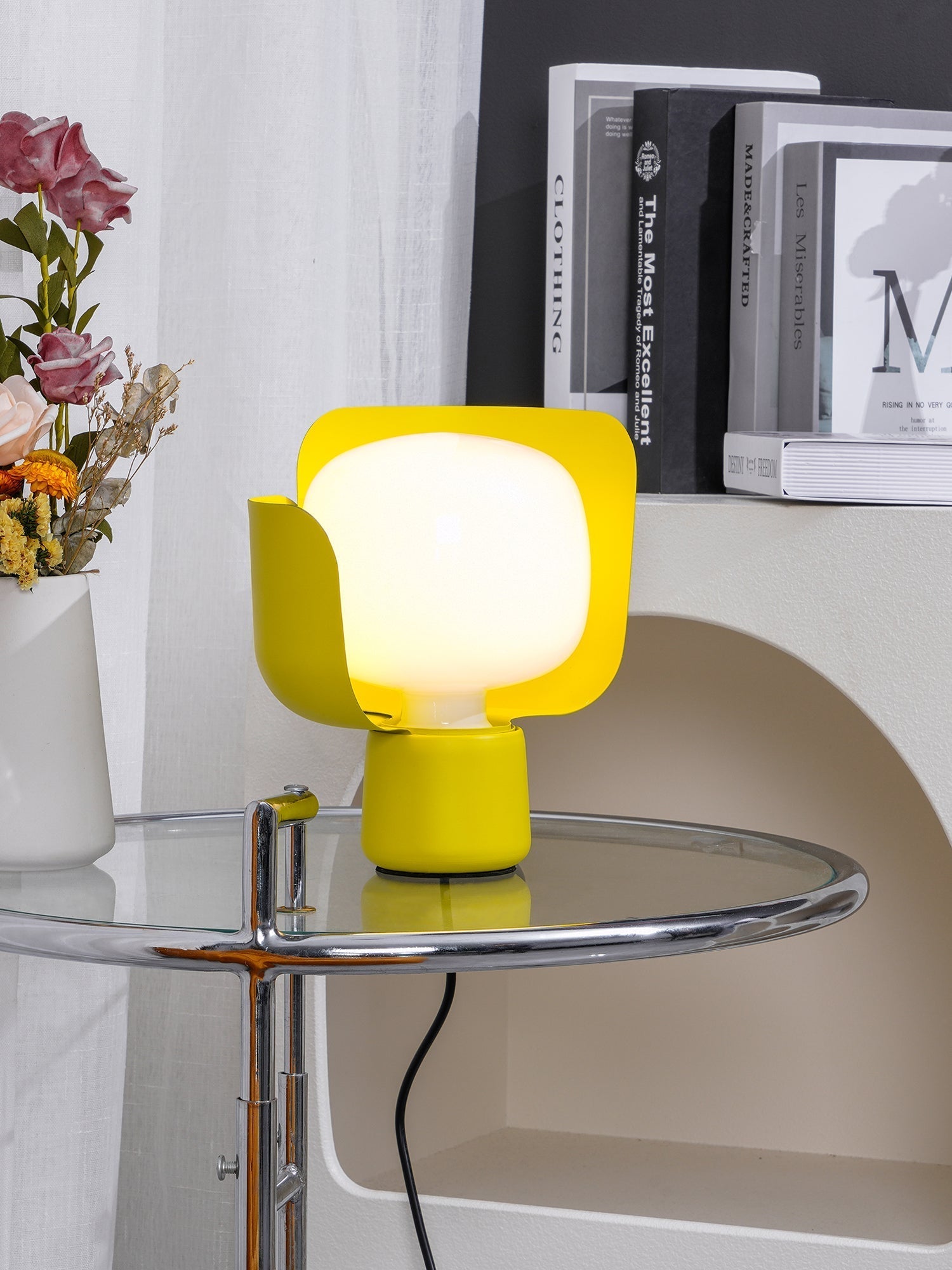 Petals Glass Table Lamp Table lamp