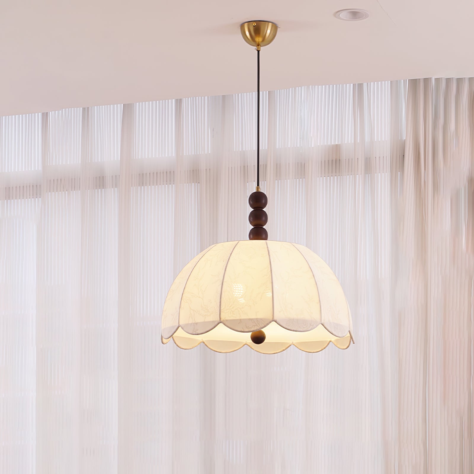 Blossom Fabric Pendant Light Dia 21.7″ x H 10.6″ / Dia 55cm x H 27cm / Beige Pendant light