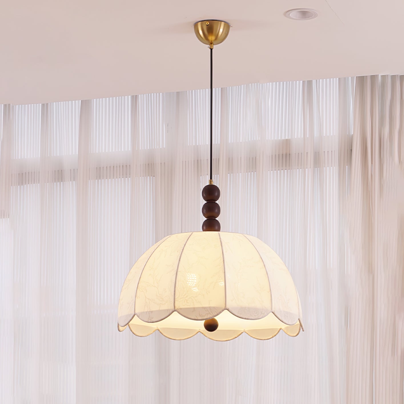 Blossom Fabric Pendant Light Dia 21.7″ x H 10.6″ / Dia 55cm x H 27cm / Beige Pendant light