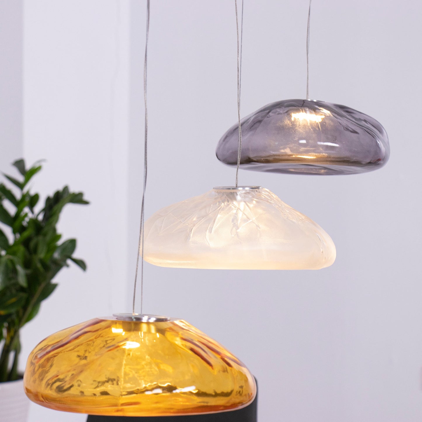 Blown Glass Mesh Pendant Light 1001 Pendant light