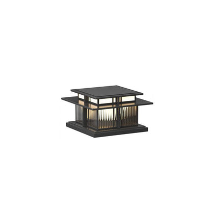 Boilyn Outdoor Pillar Light Model B: L 17.7″ x W 17.7″ x H 9.8″ / L 45cm x W 45cm x H 25cm / Wired Version / Warm Light