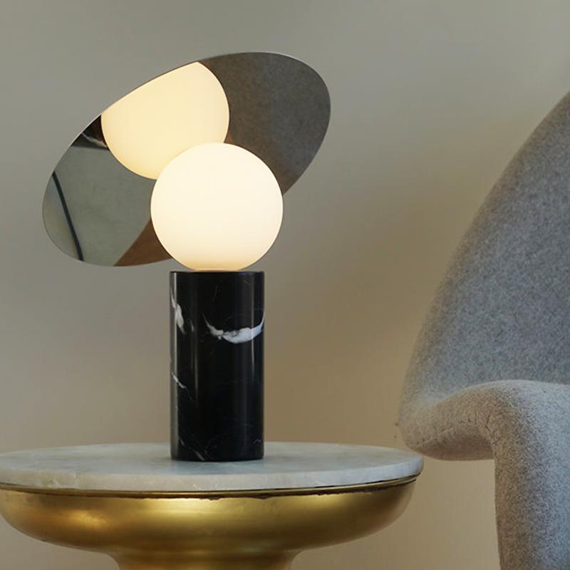 Bola Disc Table Lamp 灯具