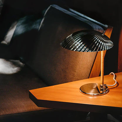 Brass Shell Table Lamp Table lamp