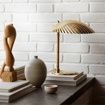 Brass Shell Table Lamp Table lamp