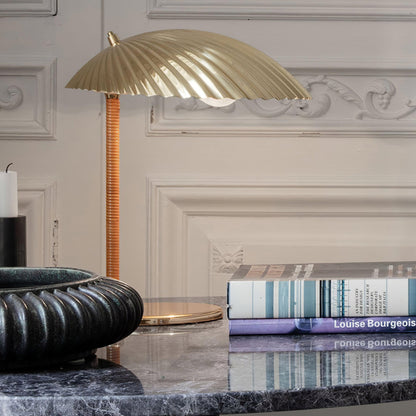 Brass Shell Table Lamp Table lamp