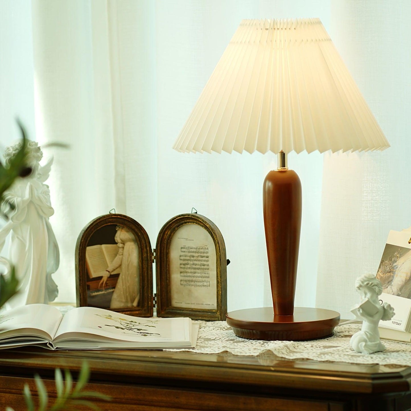 Brentwood Tall Table Lamp Table lamp