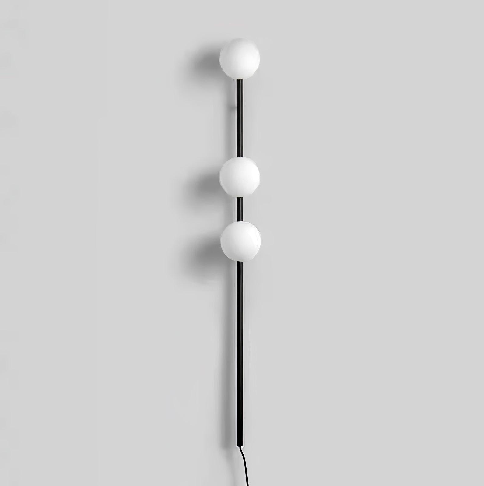 Candied Balls Wall Light Dia 4.7″ x H 48.4″ / Dia 12cm x H 123cm / Black / US Plug Wall lamp