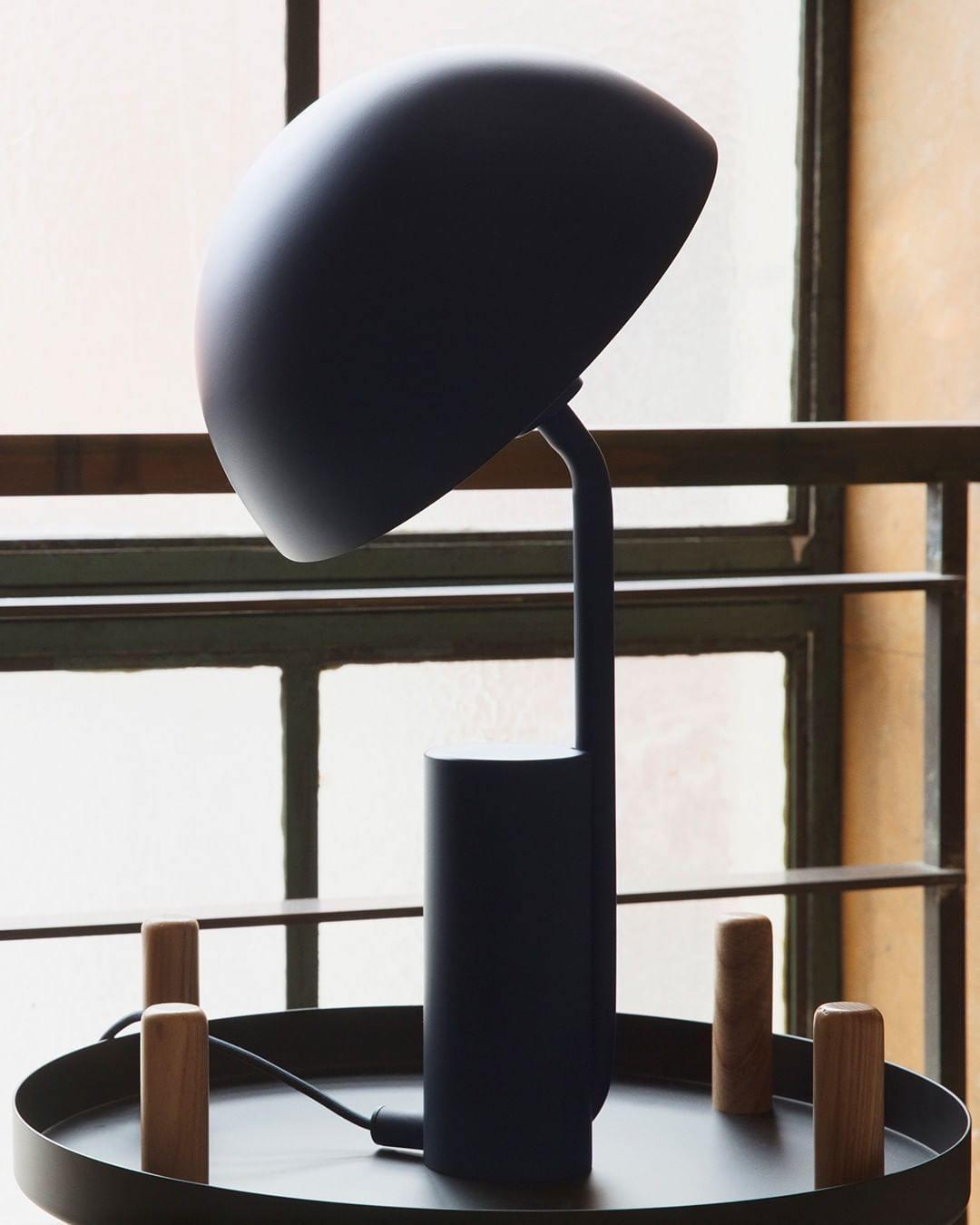 Cap Table Lamp Table lamp