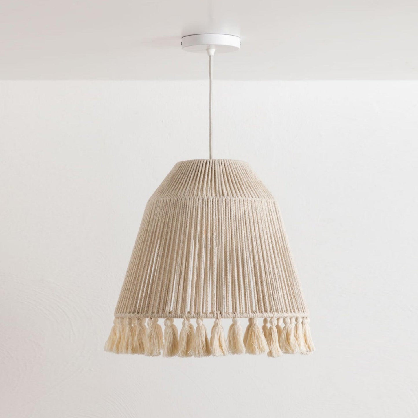 Chase Tassel Pendant Light Dia 16.1″ x H 15.7″ / Dia 41cm x H 40cm / Beige Pendant light