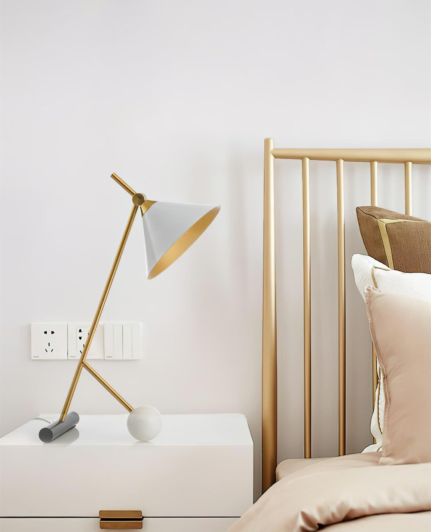 Cleo Table Lamp Table lamp